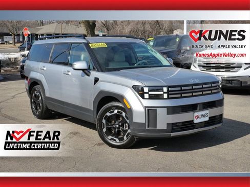Used 2025 Hyundai Santa Fe SEL image 1