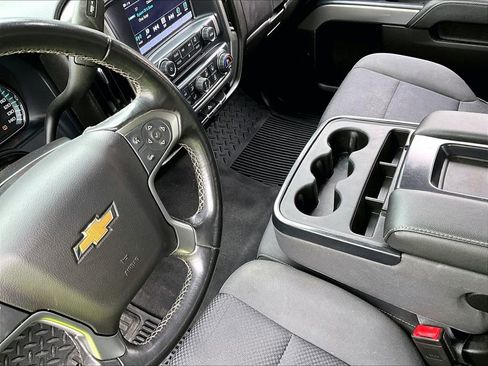 Used 2019 Chevrolet Silverado 1500 LT w/ All Star Edition image 12