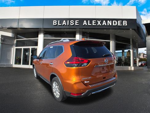 Used 2020 Nissan Rogue SV AWD/4WD image 7