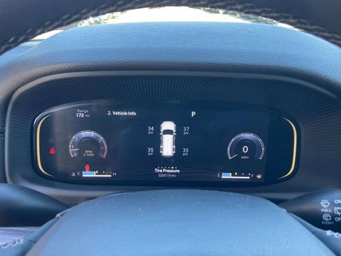 Used 2023 Jeep Wagoneer L Series II image 21