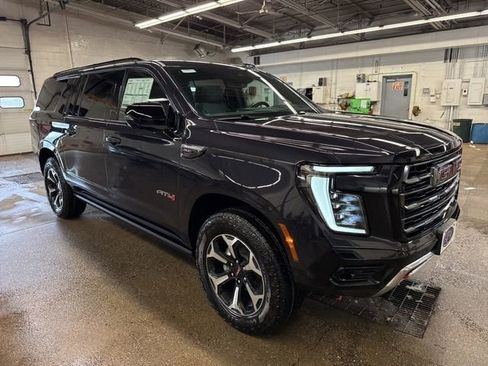 New 2026 GMC Yukon XL AT4 AWD/4WD image 8