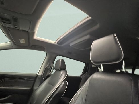 Certified 2022 Honda Odyssey Elite image 13