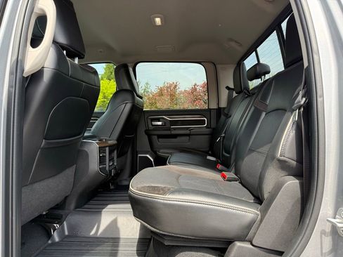 Used 2023 RAM 2500 Laramie AWD/4WD image 17