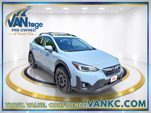 Used 2021 Subaru Crosstrek 2.5i Limited w/ Moonroof Package 1 AWD/4WD image 3