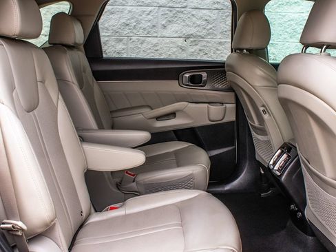Used 2022 Kia Sorento SX AWD/4WD image 40