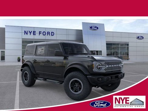 New 2025 Ford Bronco Badlands w/ Sasquatch Package image 1