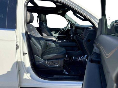Used 2024 Ford Expedition Platinum RWD image 54