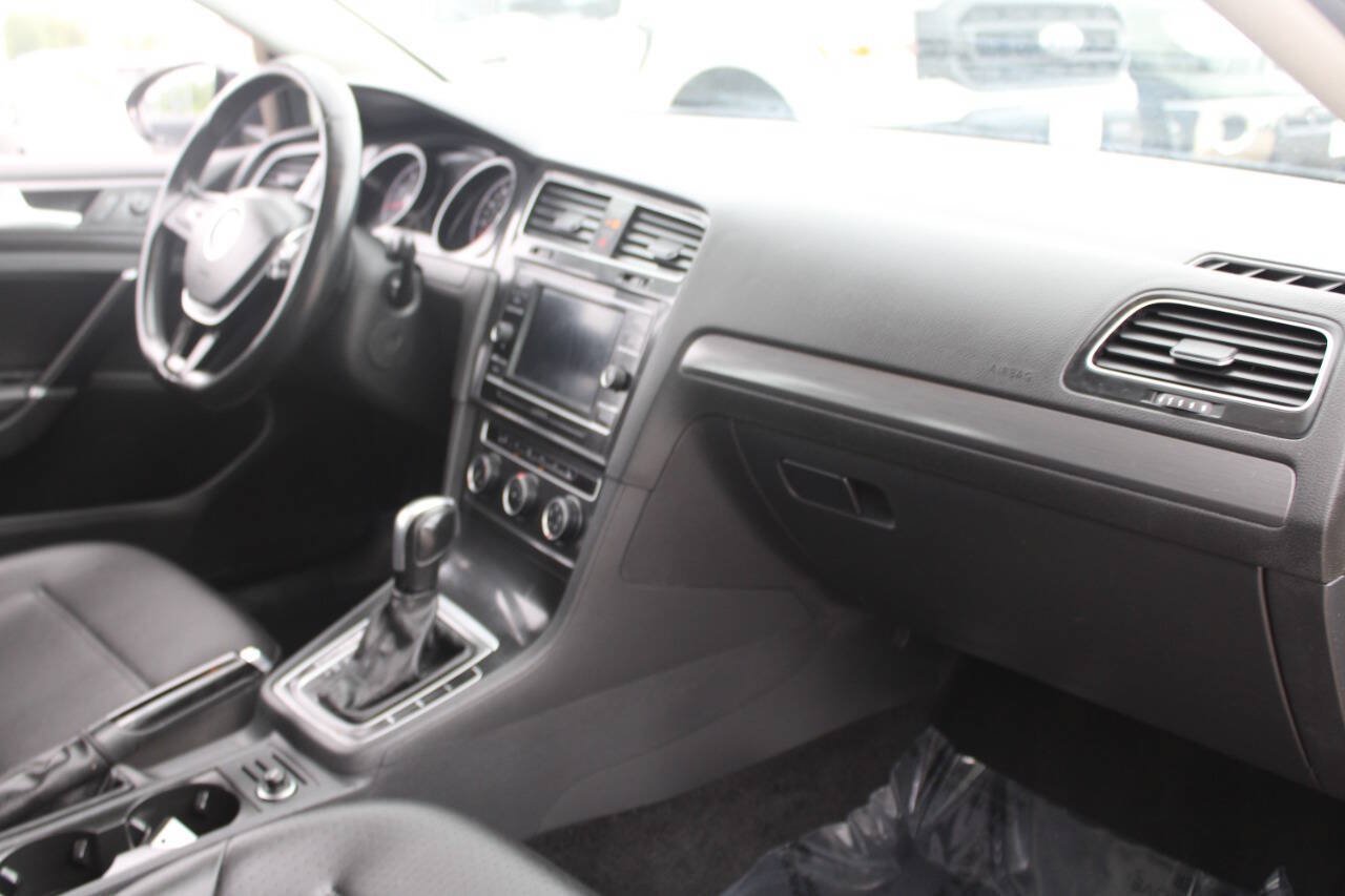 Used 2021 Volkswagen Golf 4-Door FWD image 13