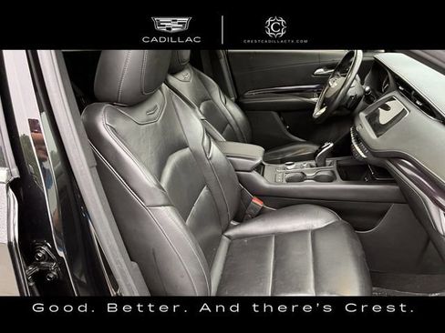 Used 2023 Cadillac XT4 Luxury w/ Cold Weather Package FWD image 25