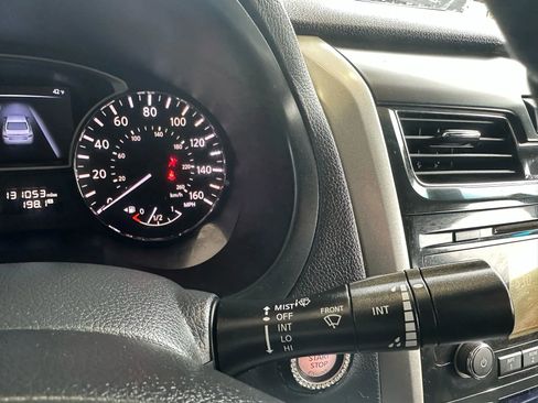 Used 2014 Nissan Altima 2.5 SV w/ Convenience Package image 14