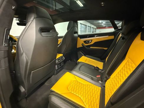Used 2019 Lamborghini Urus image 65
