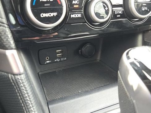 Used 2023 Subaru Forester Limited AWD/4WD image 16