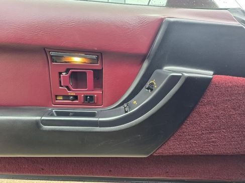 Used 1993 Chevrolet Corvette Coupe image 8