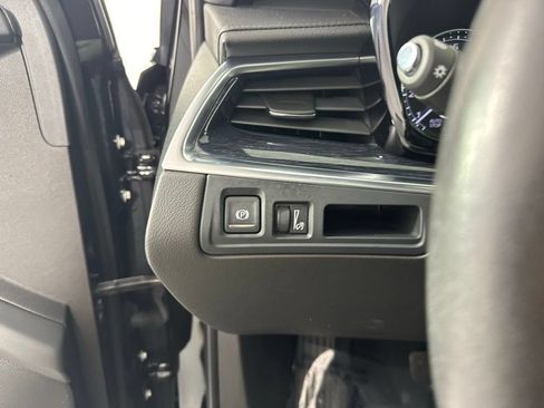 Used 2023 Cadillac XT5 Premium Luxury AWD/4WD image 18