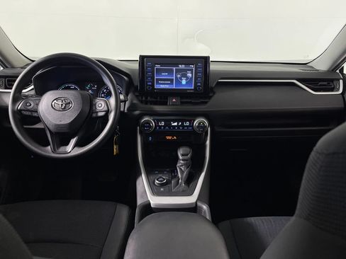 Used 2021 Toyota RAV4 LE AWD/4WD image 14