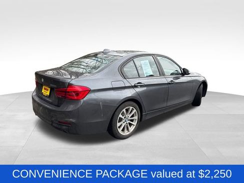 Used 2018 BMW 320i xDrive Sedan w/ Premium Package image 7