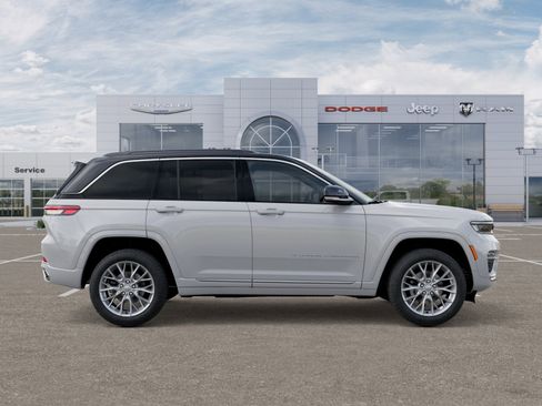 New 2025 Jeep Grand Cherokee Summit image 38