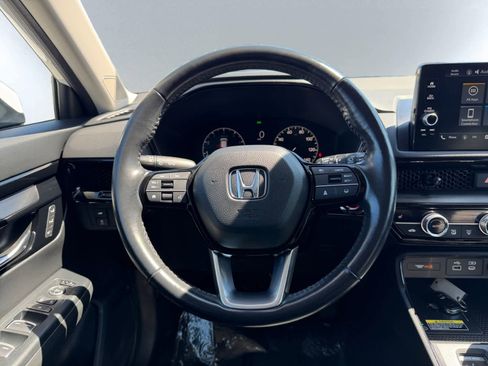 Used 2024 Honda CR-V EX-L image 17