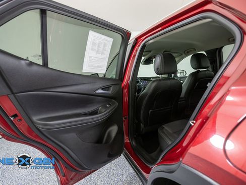 Used 2021 Buick Encore GX Select FWD image 27