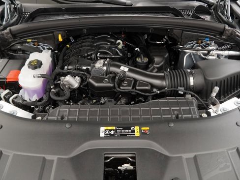 New 2025 Jeep Grand Cherokee Summit w/ Obsidian Package image 38