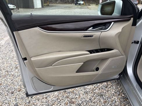 Used 2013 Cadillac XTS Luxury w/ Driver Awareness Package FWD image 11