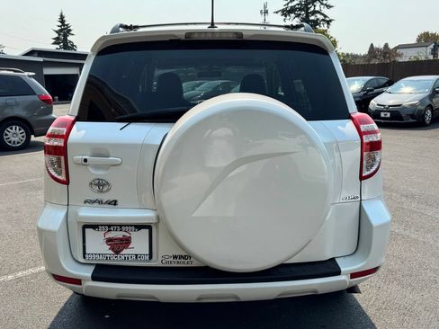 Used 2011 Toyota RAV4 Limited AWD/4WD image 6