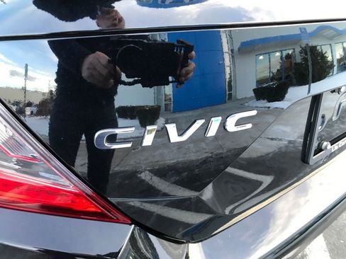 Used 2019 Honda Civic Sport image 24