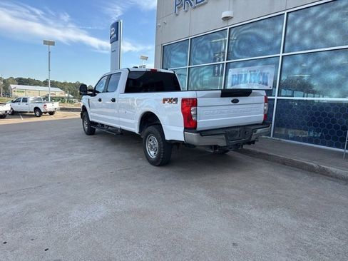 Used 2022 Ford F250 XL w/ Power Equipment Group image 5