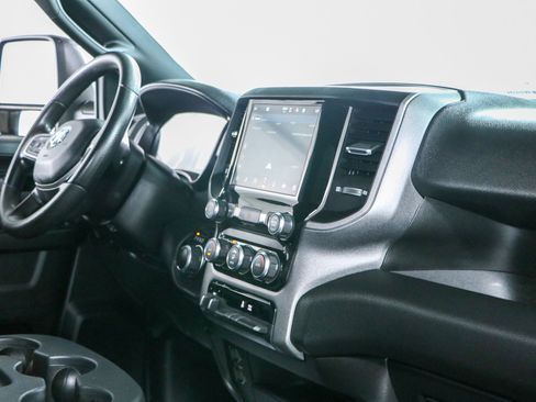 Used 2024 RAM 2500 Tradesman w/ Chrome Appearance Group AWD/4WD image 27