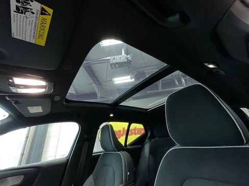 Used 2023 Volvo XC40 Recharge Plus AWD/4WD image 14