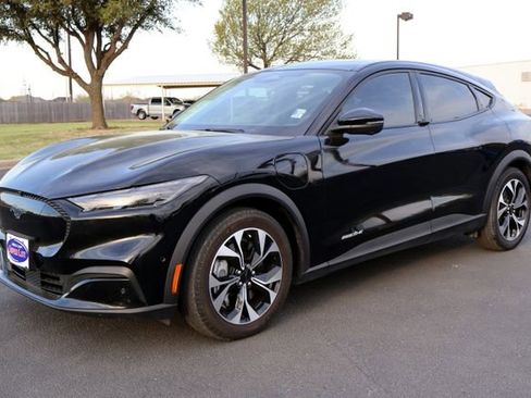 Certified 2024 Ford Mustang Mach-E Select image 7