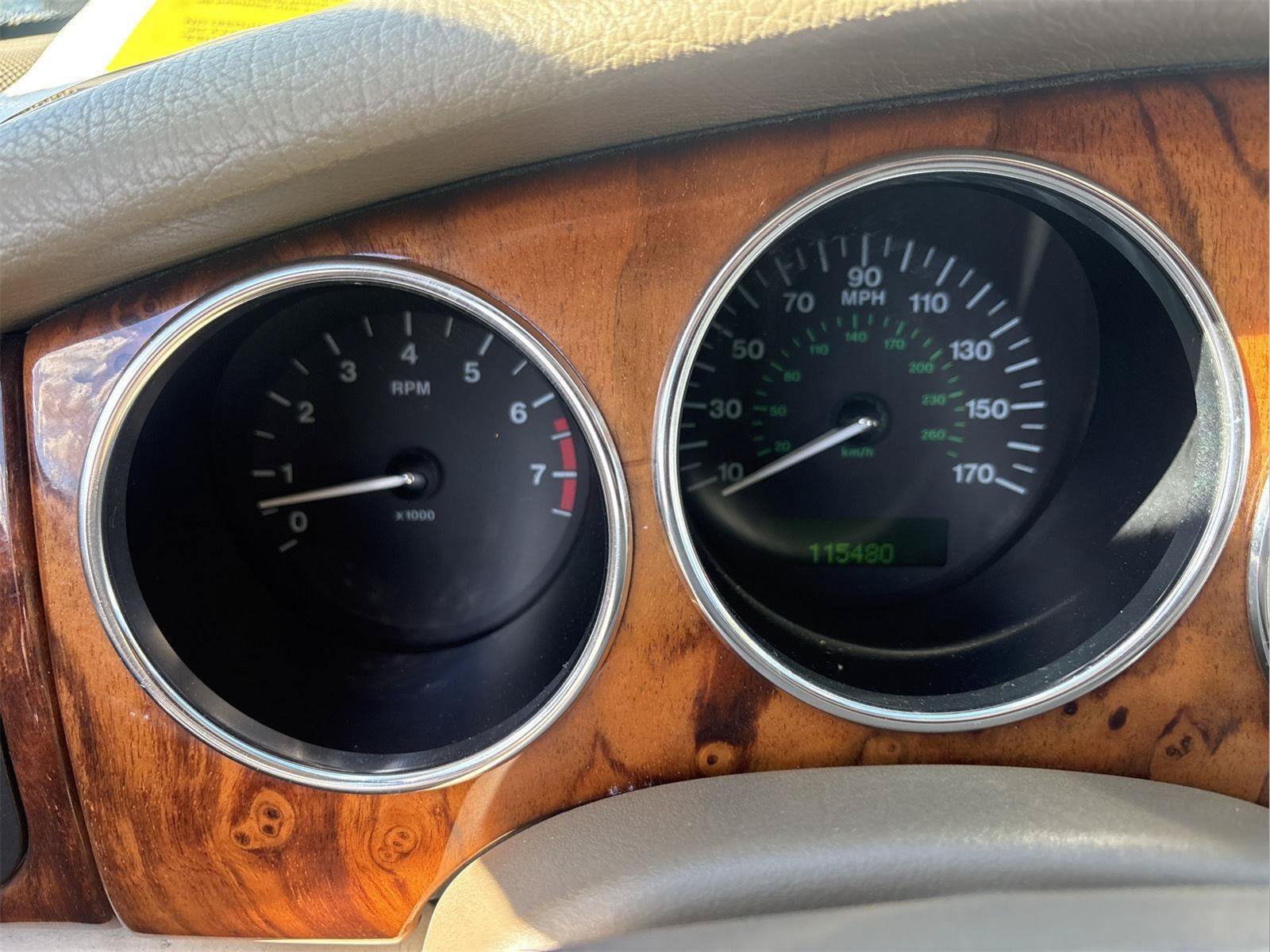 Used 2005 Jaguar XK8 Convertible RWD image 21