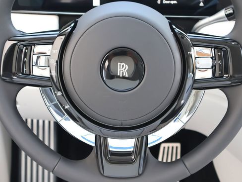 New 2026 Rolls-Royce Cullinan AWD/4WD image 21