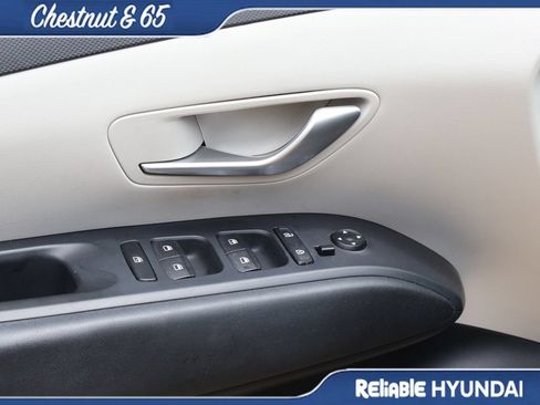 Used 2023 Hyundai Tucson SE AWD/4WD image 22