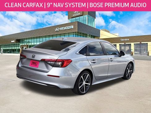 Used 2022 Honda Civic Touring image 5