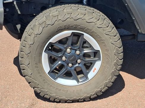 Used 2020 Jeep Wrangler Sport image 8