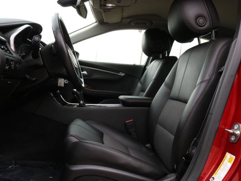 Used 2014 Chevrolet Impala LT w/ Convenience Package FWD image 18