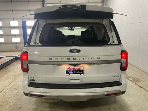 Used 2024 Ford Expedition Max XLT AWD/4WD image 18