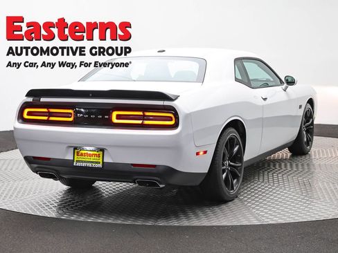 Used 2018 Dodge Challenger R/T w/ Blacktop Package RWD image 5