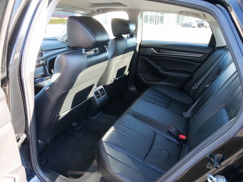Used 2020 Honda Accord Touring image 13