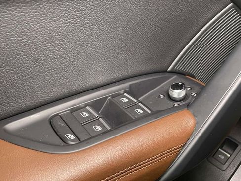 Used 2018 Audi Q5 Prestige w/ Prestige Package image 38