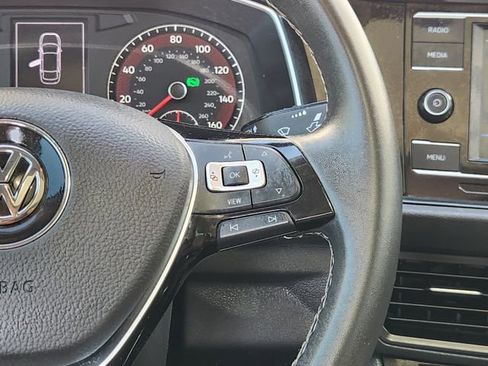 Used 2021 Volkswagen Jetta SE image 29