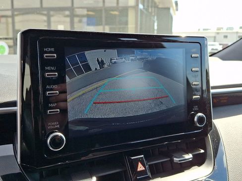 Used 2020 Toyota Corolla SE image 18