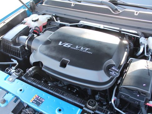 Used 2022 Chevrolet Colorado Z71 AWD/4WD image 31