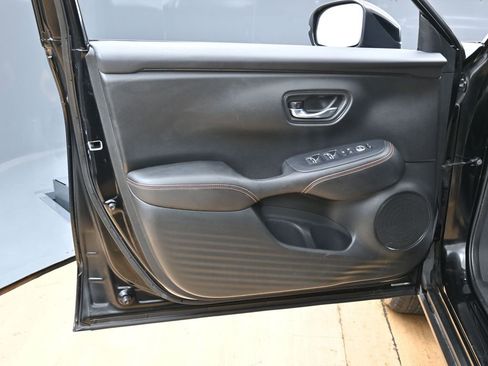 Used 2023 Honda HR-V Sport image 36