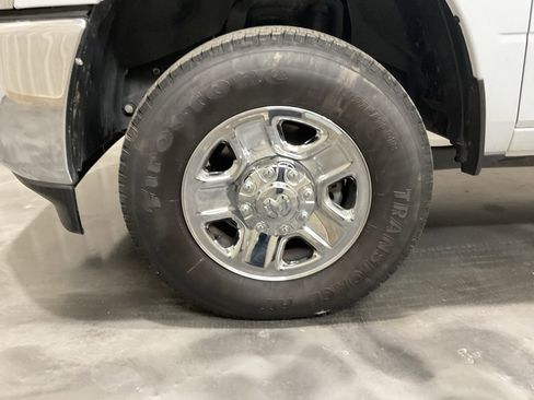 Used 2024 RAM 2500 Tradesman w/ Chrome Appearance Group image 6