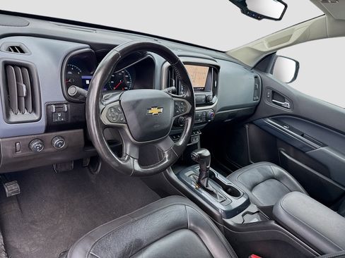 Used 2021 Chevrolet Colorado Z71 w/ Z71 Midnight Edition AWD/4WD image 7