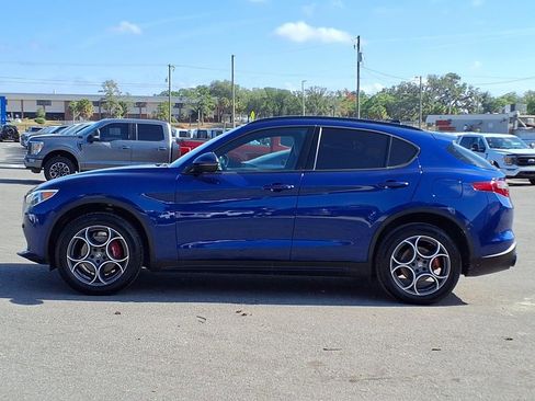 Used 2023 Alfa Romeo Stelvio Sprint RWD image 4