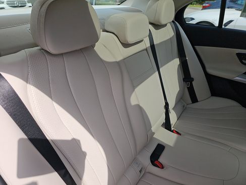 Used 2024 Mercedes-Benz E 350 4MATIC Sedan image 13