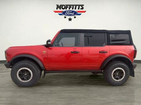 Certified 2022 Ford Bronco Badlands AWD/4WD image 2